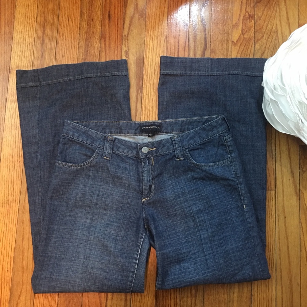 Banana Republic Wide Leg Jeans 💙